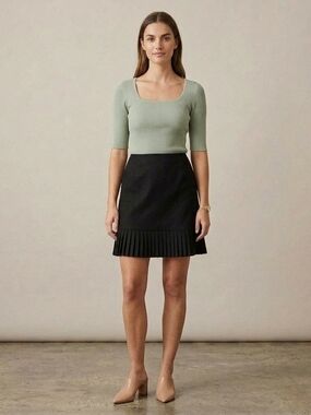 Skirt Briggs Black Pleated Hem Mini Size 16P